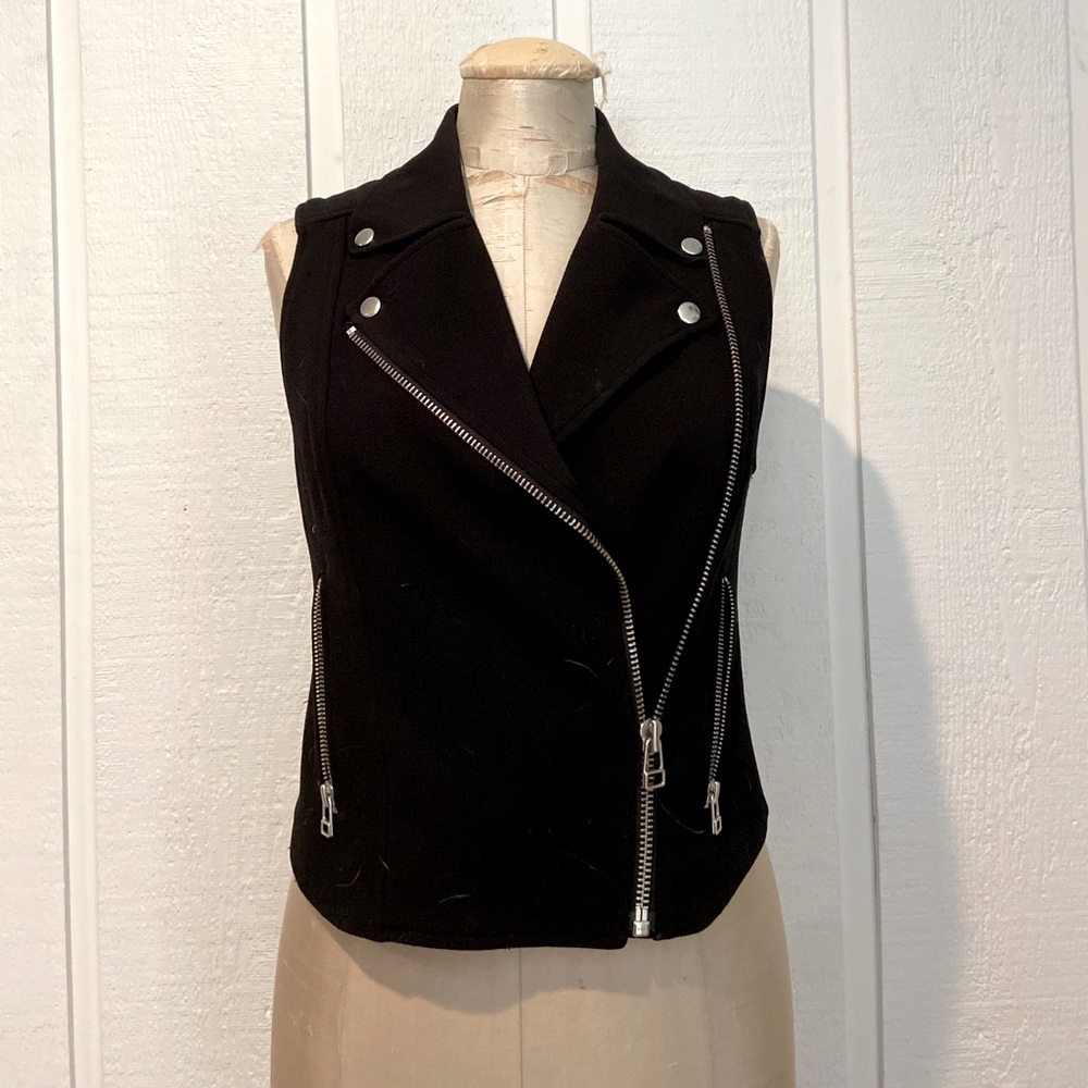 Aritzia Wilfred Black Moto Vest